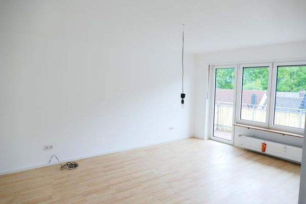 Zimmer mit Zutritt Balkon