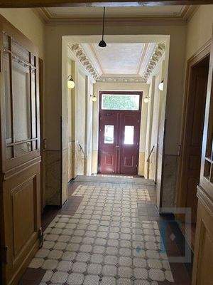 Hausflur_Hauseingangstür