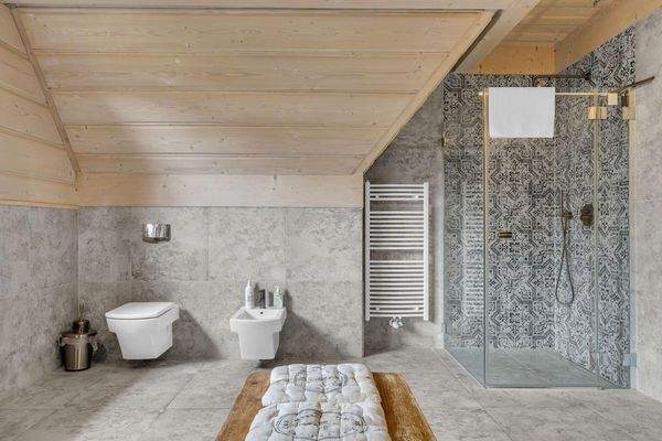 Großes Haus - OG - Bad