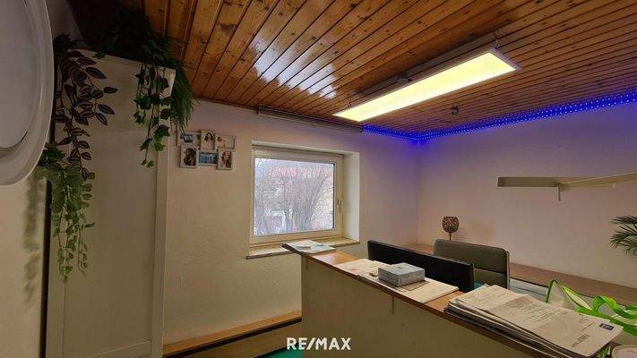 Zimmer-Büro UG