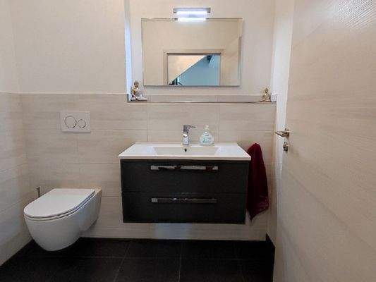 13 Wohnung 1 Gäste WC