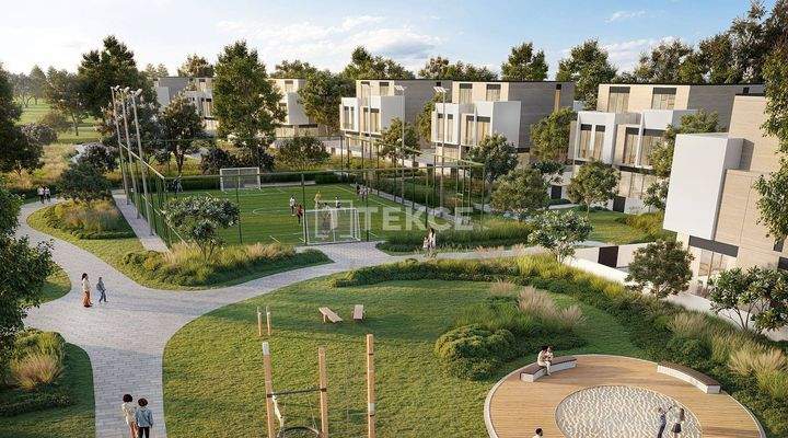 Luxury Villas Within Dubai’s Prestigious Golf Community