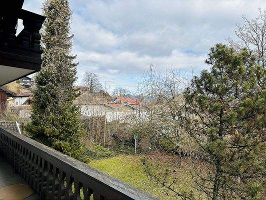 Weitere Impressionen vom Grundstück mit Altbestand