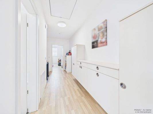 Flur 2. OG