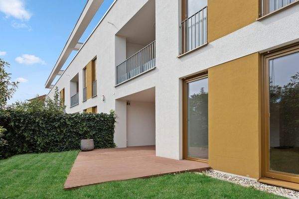 Terrasse EG mit Gartenanteil