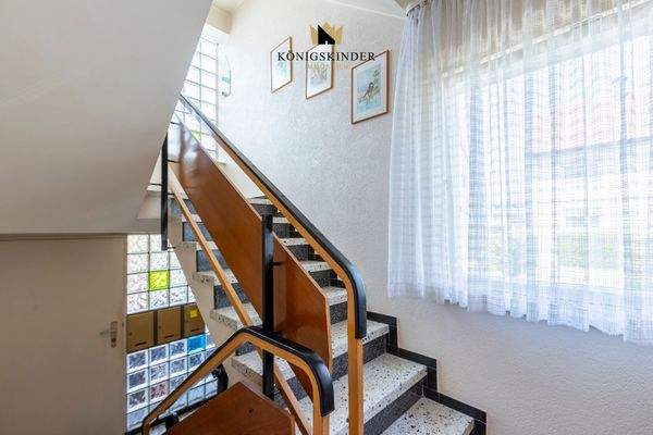 Treppenaufgang zum OG