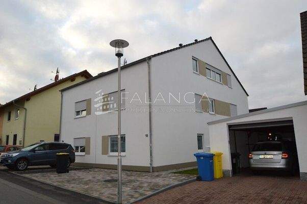 Hausansicht Strassenseite