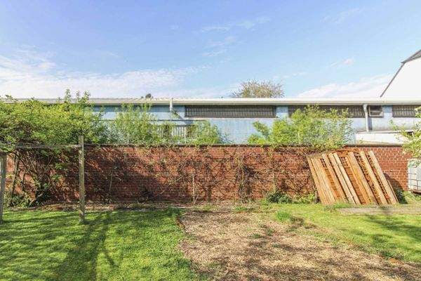 Bebauung linke Seite