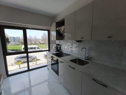 Apartments Within Walking Distance to Transportation in Zeytinburnu