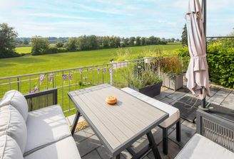 Ö Terrasse Erdgeschoss