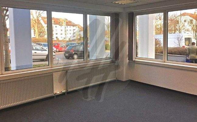 INFOS UNTER: 06171-586000