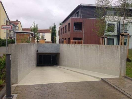 Ein- und Ausfahrt Tiefgarage TH2