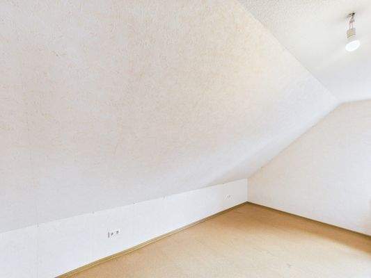 CAM03784G0-PR0088-STILL039