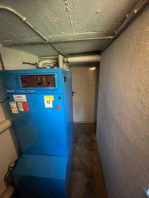 Ölzentralheizung mit Warmwasseraufbereitung