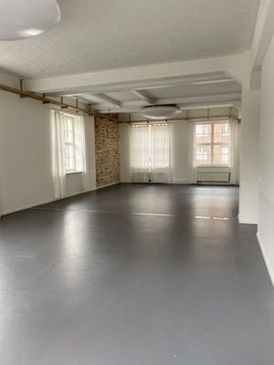 Raum 2 mit ca. 98 m²