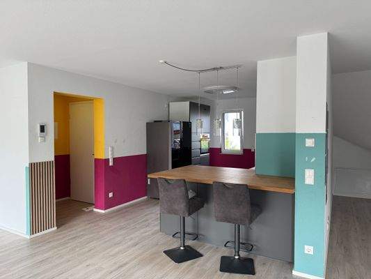 Blick zur offenen Küche