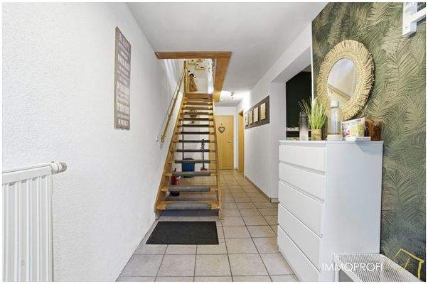 6. Diele UG (Eingangsdiele).jpg