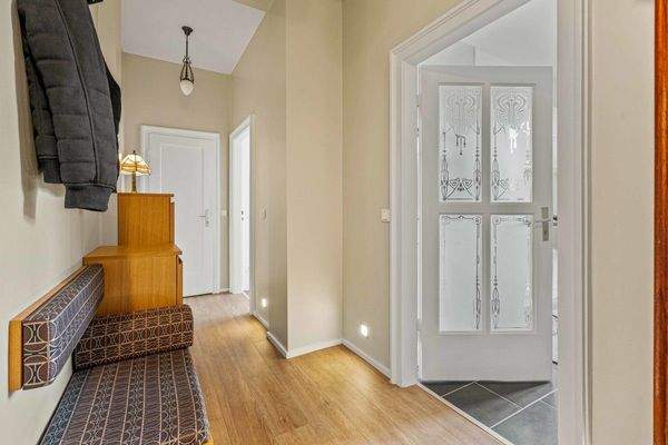 Südseite der Geschichte – Wohnen im Denkmal mit Aufzug