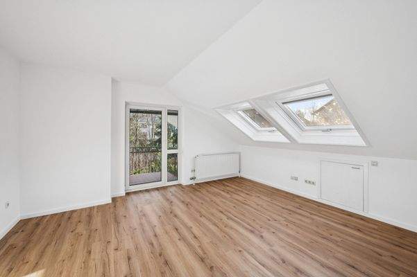 Kinderzimmer 1 mit Balkonzugang