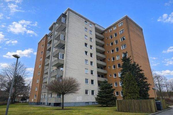 Die Wohnung befindet sich im zweiten Stock