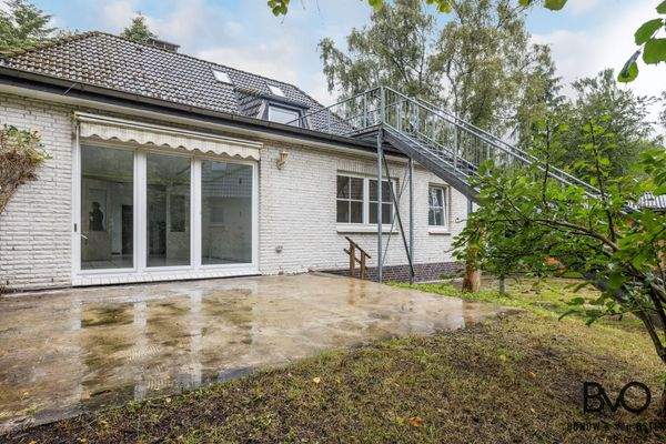 Terrassenidylle mit Blick ins Grüne