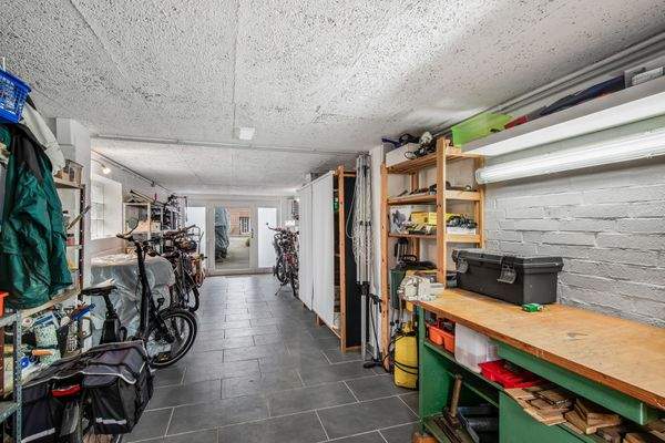 Ehemalige, inzwischen ausgebaute Garage