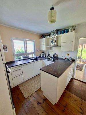 Küche mit modernen Geräten