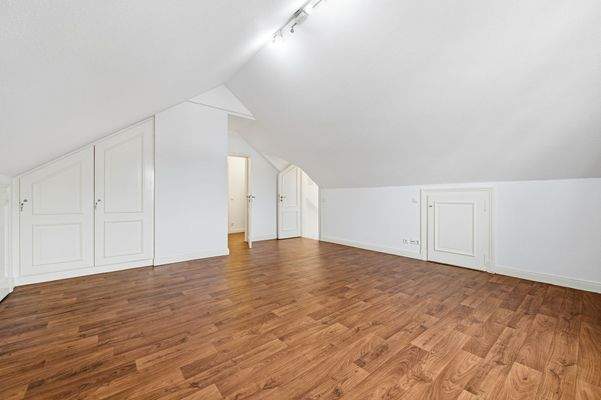 18 Maisonette Zimmer OG.jpg