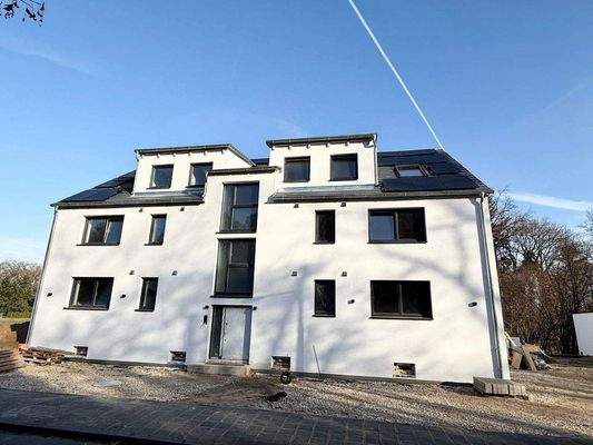 Ansicht von der Straße.JPG