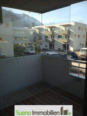 Balkon mit Windschutz-Glas