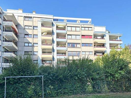 Rückansicht mit Balkonen