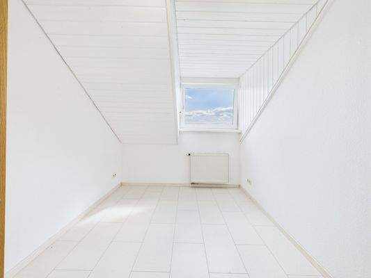 Zweites Zimmer im Dachgeschoss