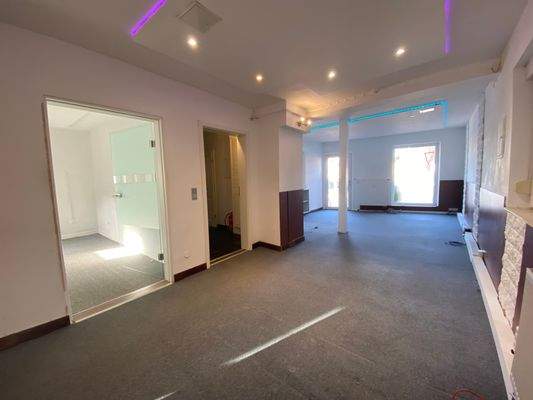 Ladengeschäft gesamt.jpg