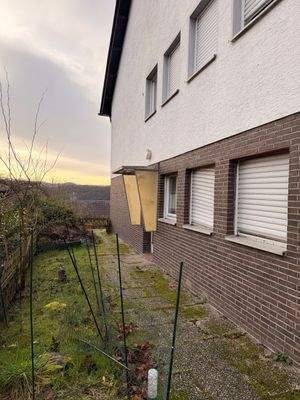 Seiteneingang Vierparteienhaus