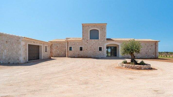 Finca Campos Fachada 6 BHHS-BAL-0130