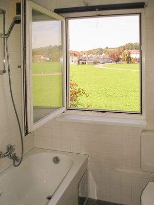 Bad mit Fenster