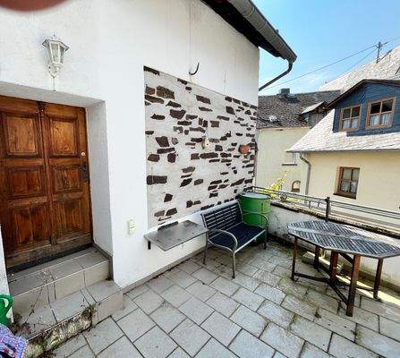 Nebengebäude Eingang oben