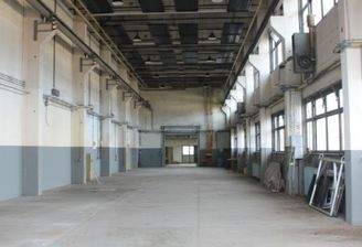 Industriehallenfläche Klein _378m².jpeg