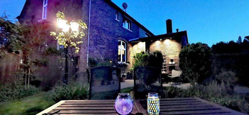 Rückansicht am Abend