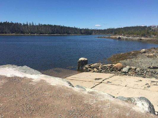 Bootsrampe Meeresbucht