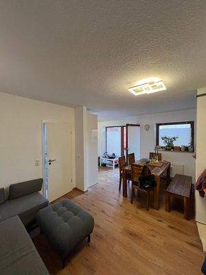 Wohn_Ess_Bereich_Wohnung_1.OG (2)