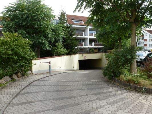 Einfahrt Teifgarage