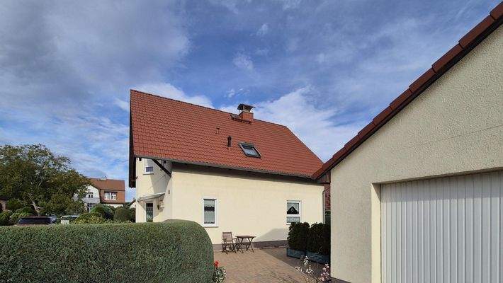 seitliche Ansicht Immobilie