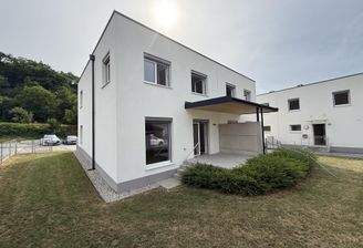 Aussenansicht vom Garten aus