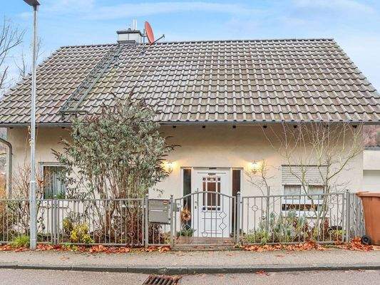 Außenansicht - Straßenseite