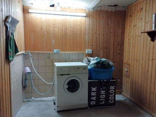 Wasch- und Trockenraum im Keller