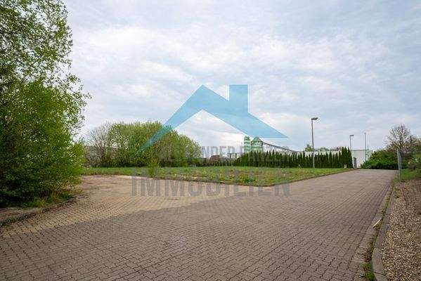 Zufahrt / Baugrundstück