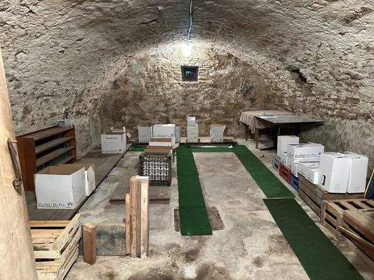 Gewölbekeller groß