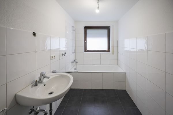 Badezimmer Wohnung EG