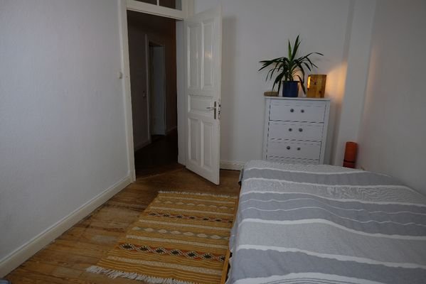 kaiserstraße77a_zimmer4.JPG